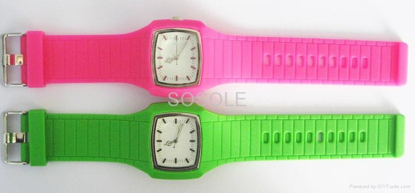 silicone NIXON watches with vivid colors  4