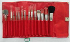 Cosmetic brush sets