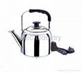 Electric whistling kettle