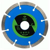 Segmented diamond saw blade