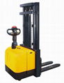 1.4 ton Electric Stacker