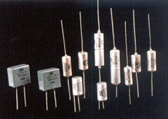 SOLID ELECTROLYTIC TANTALUM CAPACITOR