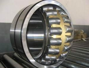 Self-aligning ball bearings