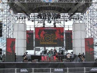 PH4 RGB Indoor Stage LED Screens with Thickness 8cm for TV Stations 4