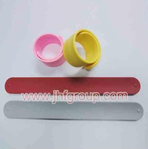 custom silicone slap wristband eco-friendly harmless 2