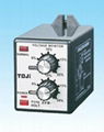 Single phase and three-phase voltage