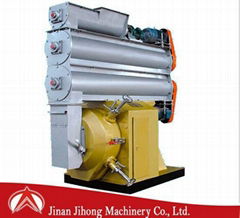  HKJ300	Ring-die feed pellet mill