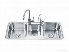 Triple basin kitchen sink