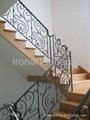 歐式風格的鐵藝式樓梯扶手