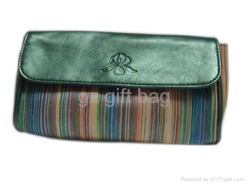 cosmetic bag