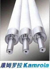 Fused silica rolls for horizontal glass tempering furnaces