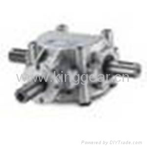 Aluminum bevel gearbox for agricultural machinery