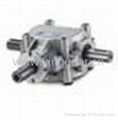 Aluminum bevel gearbox for agricultural