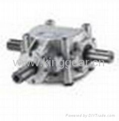 Aluminum bevel gearbox for agricultural machinery