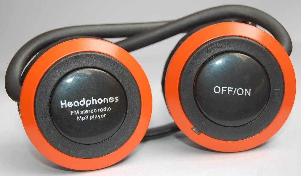 Wireless Bluetooth headset MP3 earphone  2