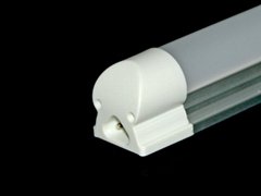 LED T8 pnp tube