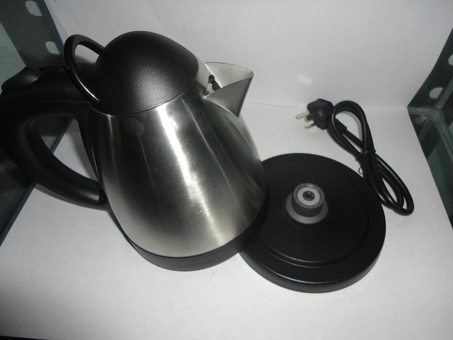 0.8L stainless steel electric kettle 3