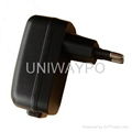 USB power adapter with EU plug and 5W output power 1