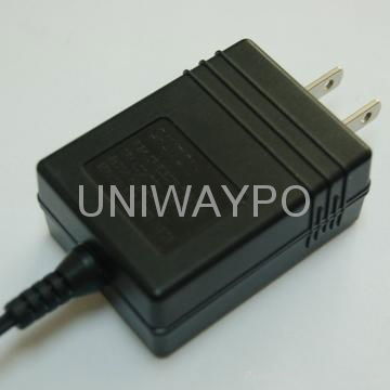 Switching Power Supply with 15W Output Power and International Safety Approval