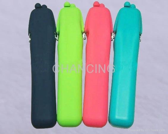 2012 New fashion waterproof silicone umbrella holder 2