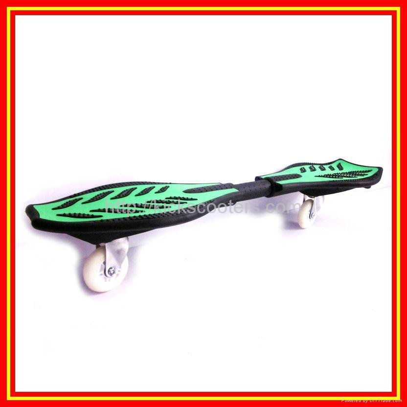 Skate Board Wave Skateboard PU Flashing Wheel Steel Fork 2