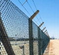 Offer 14, 12, 10 Guage Chain Link Field Fence 3