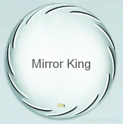 Bahtroom mirror with groove cut line