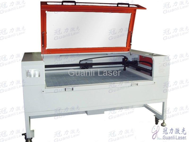 GL-1480 Advertising Handbag Laser Cutting Machine