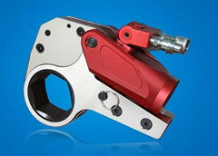 hollow hydraulic torque wrench