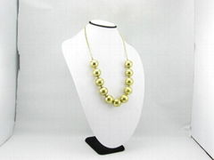 2012 fashional necklace with big gold accessories