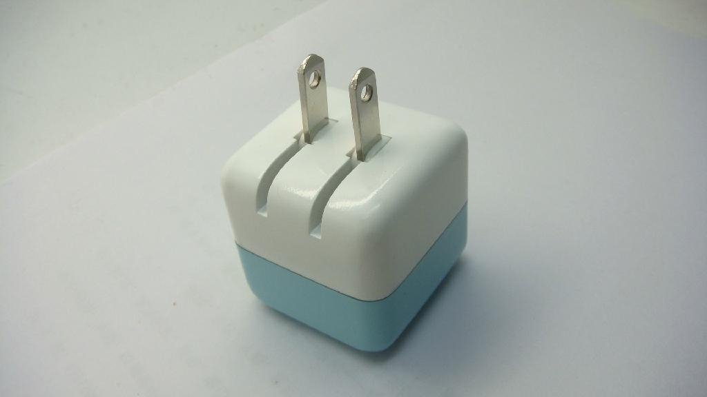 USB travel charger 4