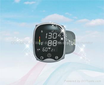 Wrist digital blood pressure monitor 