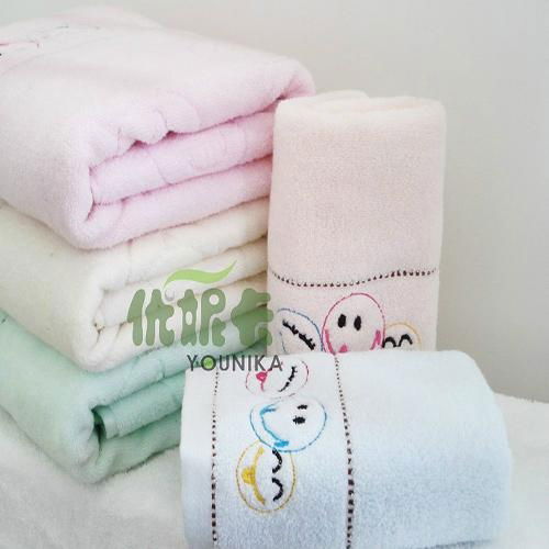 100% cotton velvet embroidered towel sets  2