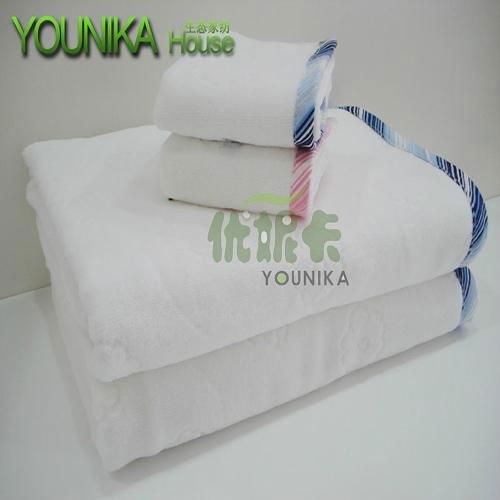 100% cotton velvet embroidered towel sets  4