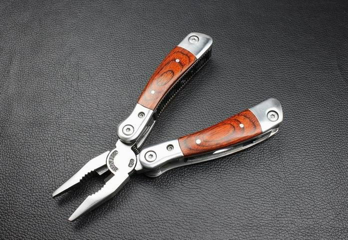 Ganzo EDC Multi Tool Plier Camping Hunting Fishing Tools with Knife 2