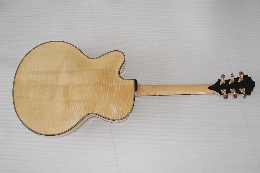 Wholesale fullyhandmade jazz guitar with solid wood. 4