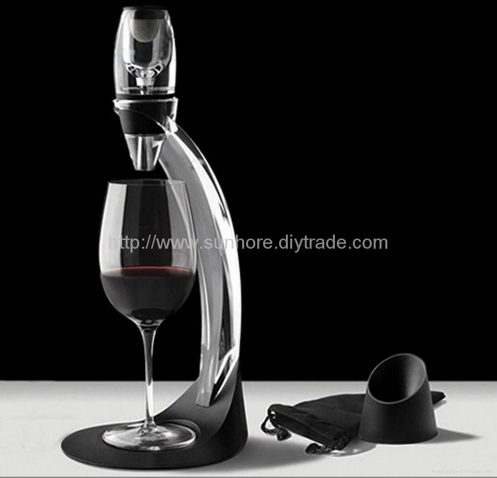 decanter and wine Aerator