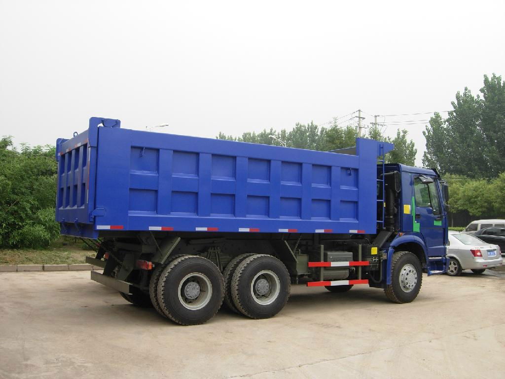 HOWO 6X4 Dump Trucks 4