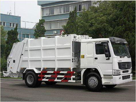 HOWO compactor garbage truck 2