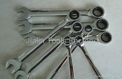 Metric Ratcheting Combination Wrench