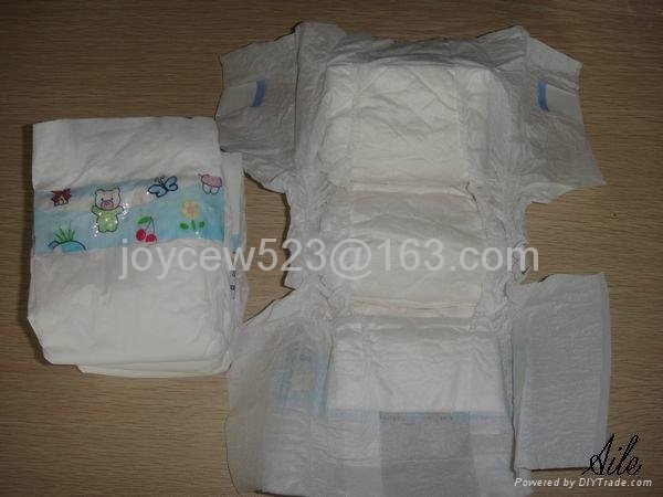 Grade A super soft high absorbent  baby nappies 3