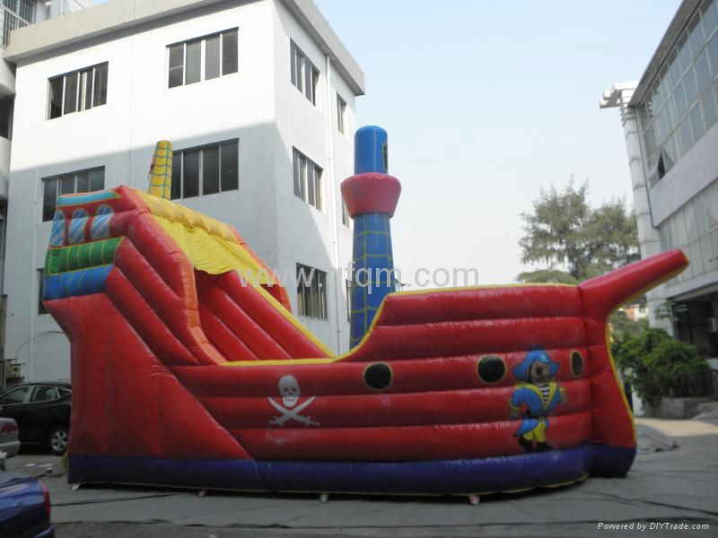 inflatable bouncer pirate ship 4