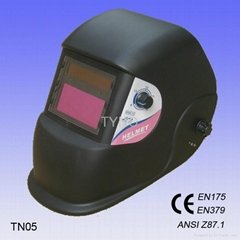 Auto darkening welding mask