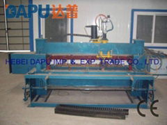 Steel grating welding machine