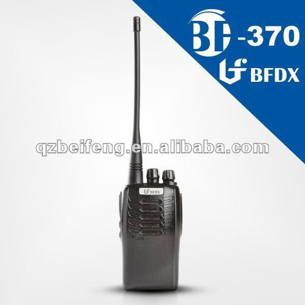 BF-370 VHF/UHF mini two way radio with high capacity battery