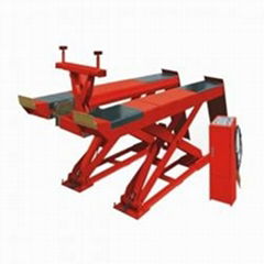 SCISSOR LIFT