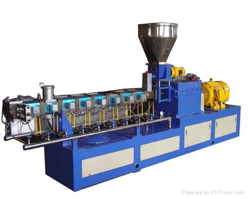 Double Screw Extruder