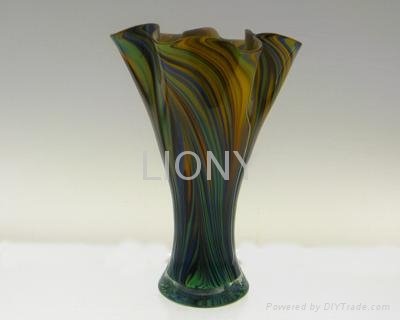 hand made blown colourful glass vase 1