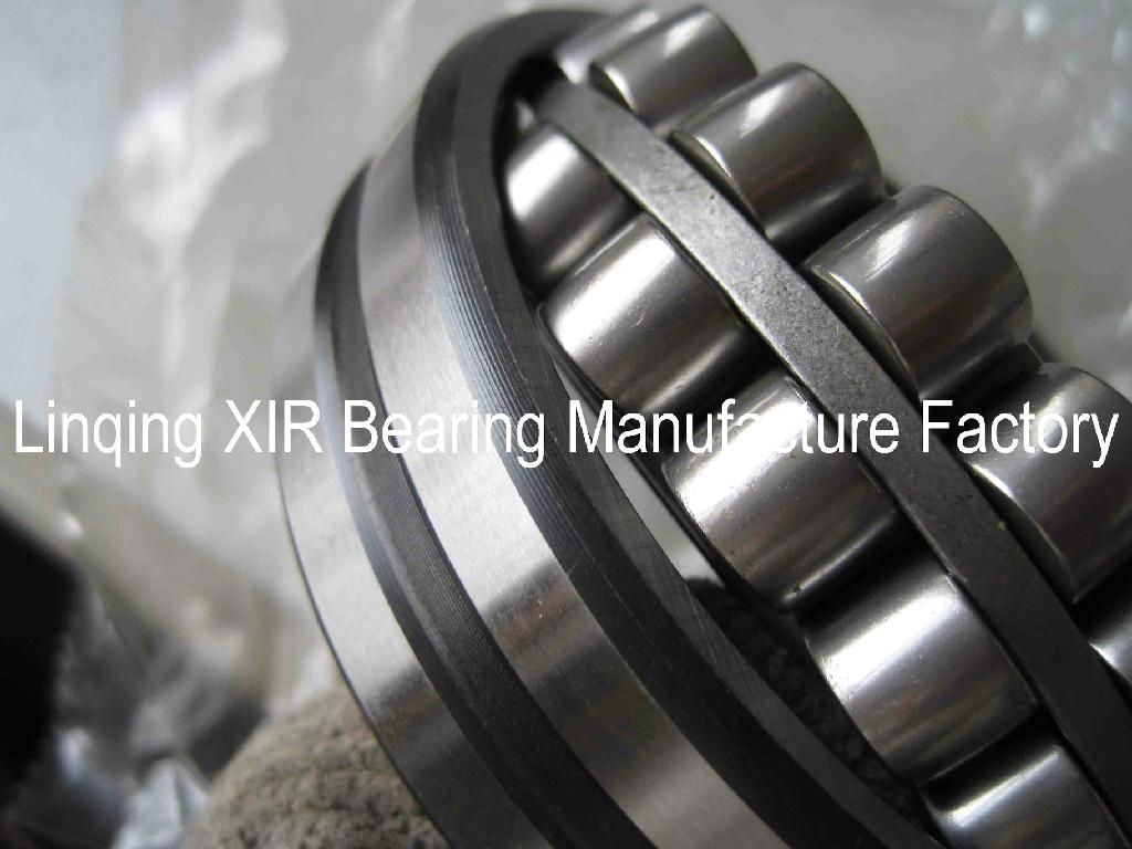 Spherical roller bearing 4