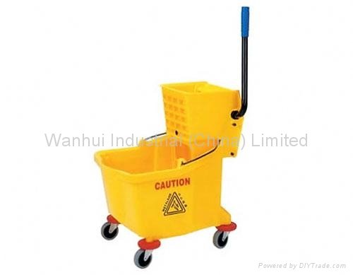 Mop Bucket With Wringer 2